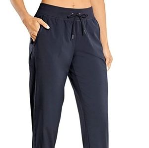 Lightweight jogger style drawstring pants size M